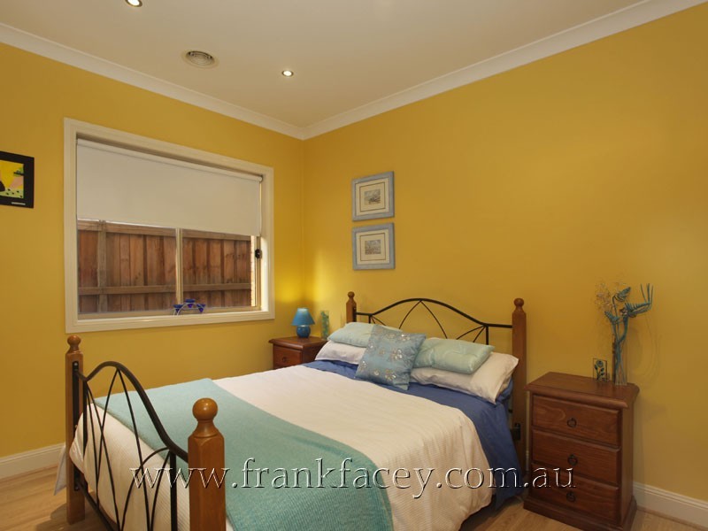 36 Riviera Drive, Berwick VIC 3806