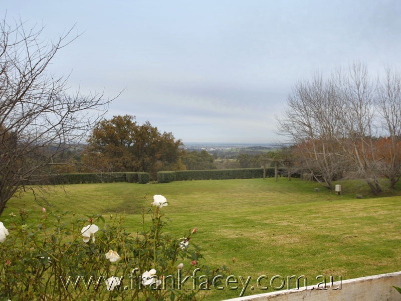 15 Huxtable Road, Pakenham Upper VIC 3810