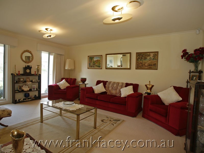 3 John Fisher Drive, Berwick VIC 3806