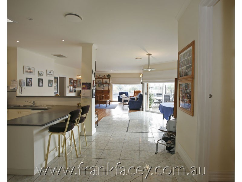 3 John Fisher Drive, Berwick VIC 3806