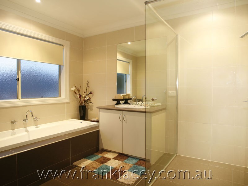 9 Lorne Court, Berwick VIC 3806