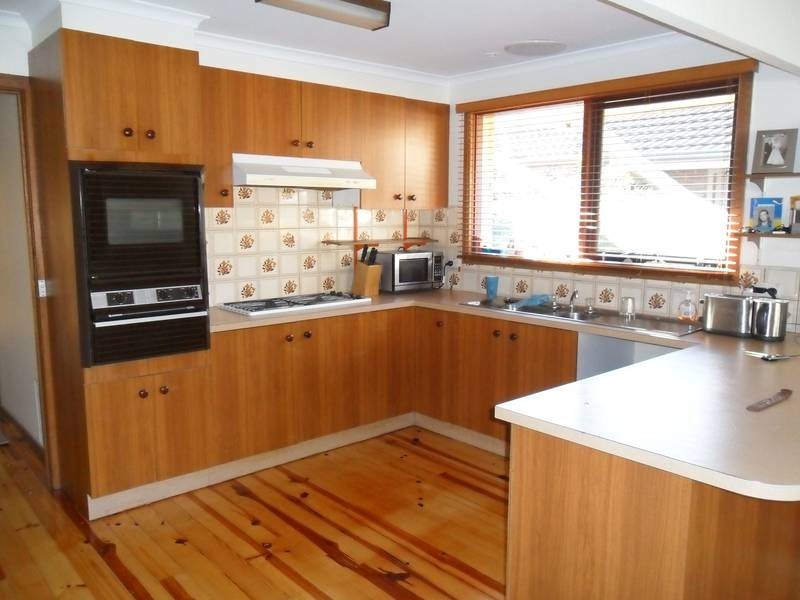 16 Briar Close, Narre Warren VIC 3805