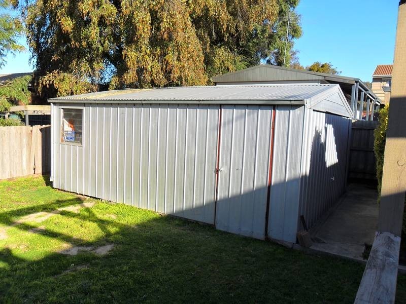 16 Briar Close, Narre Warren VIC 3805