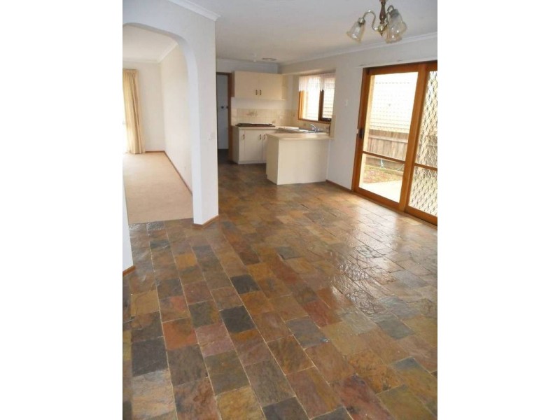 6 Ireland Avenue, Narre Warren VIC 3805