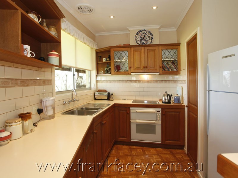 625 Brown Road, Officer VIC 3809