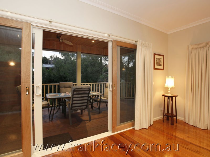 35 Lyall Road, Berwick VIC 3806