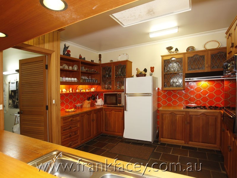 37 Sugarloaf Road, Beaconsfield Upper VIC 3808