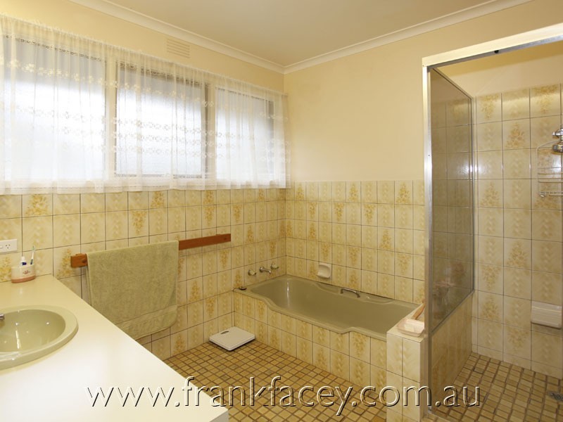 37 Sugarloaf Road, Beaconsfield Upper VIC 3808