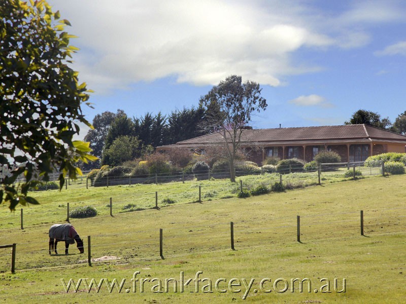 47 Split Rock Rd, Beaconsfield Upper VIC 3808