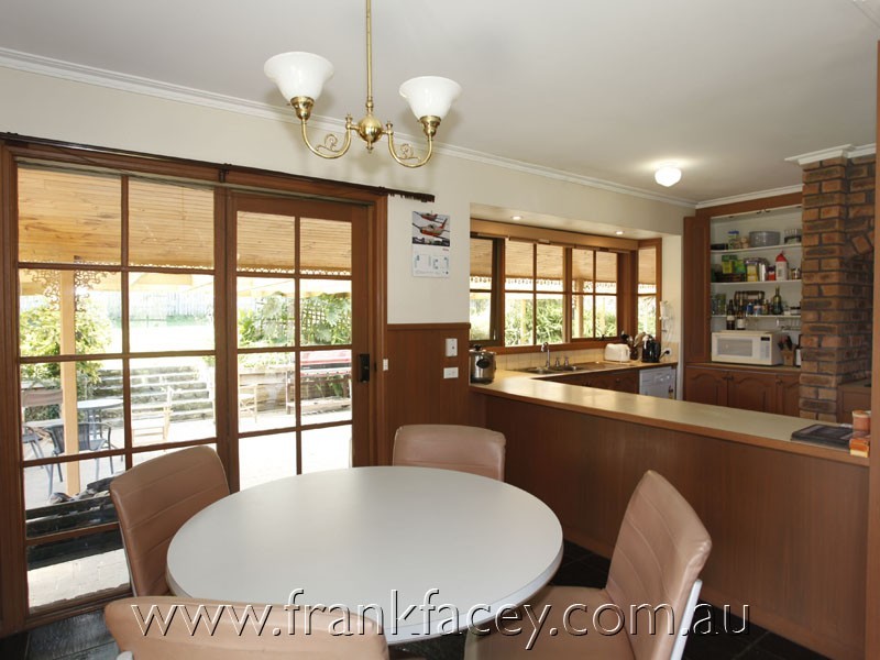 47 Split Rock Rd, Beaconsfield Upper VIC 3808