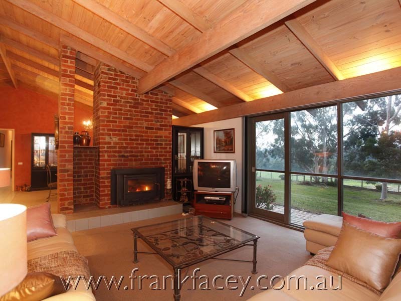 25 Walford Road, Beaconsfield Upper VIC 3808