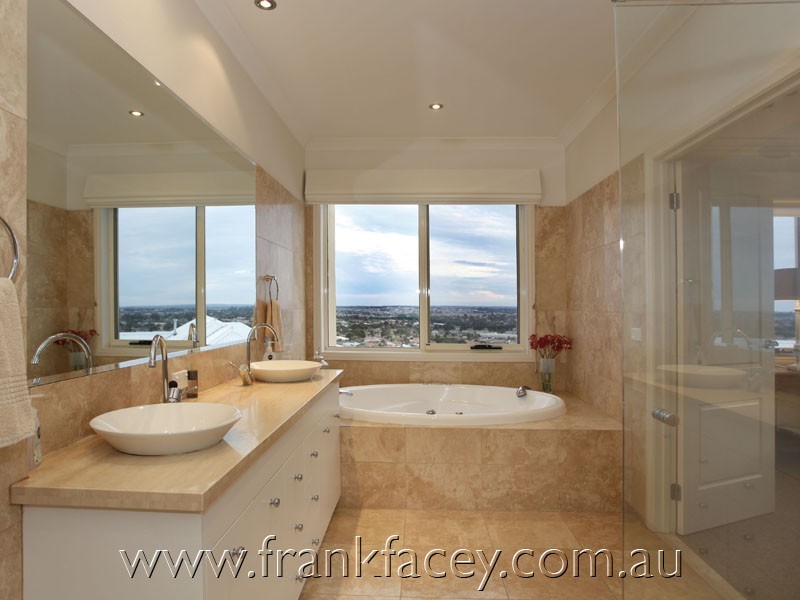 11 Yaldara Drive, Berwick VIC 3806