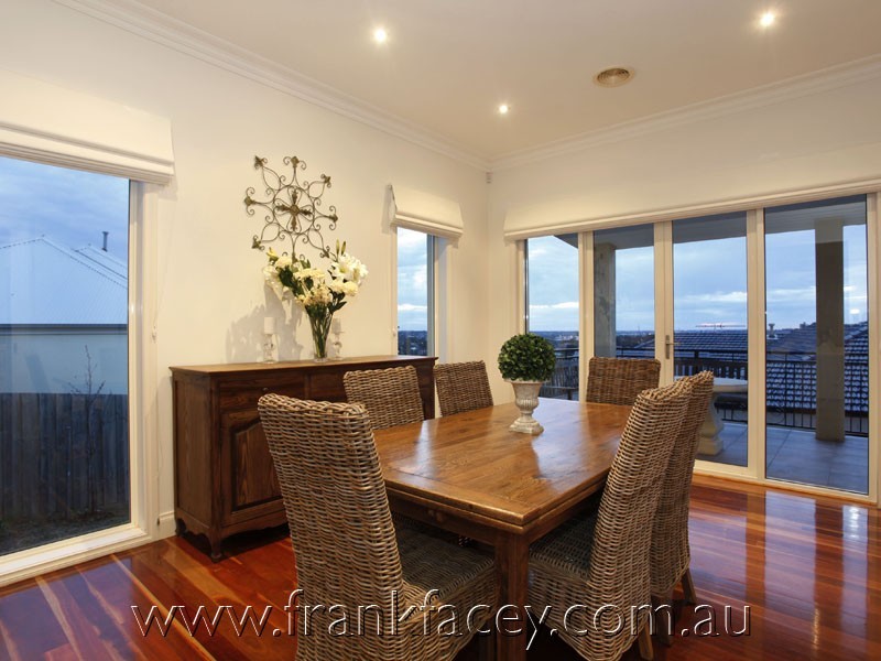 11 Yaldara Drive, Berwick VIC 3806