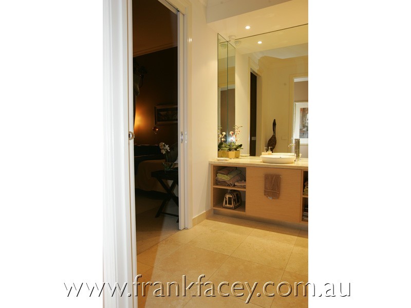 10 Rosemary Court, Berwick VIC 3806