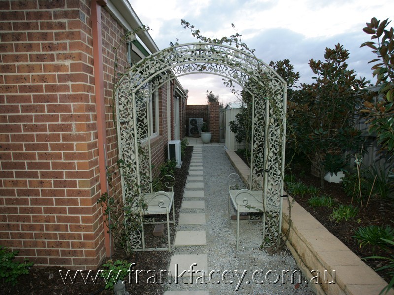 10 Rosemary Court, Berwick VIC 3806