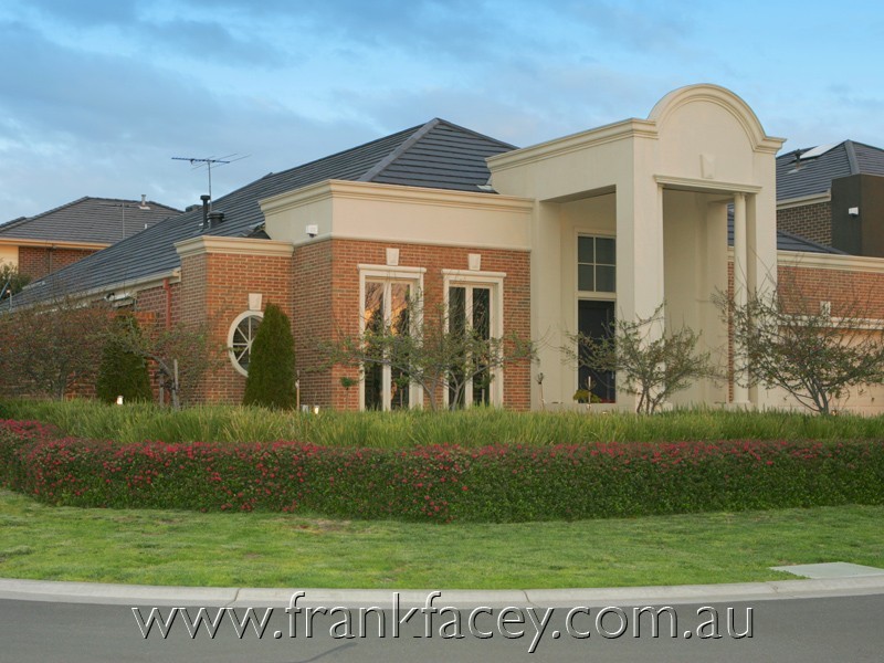 10 Rosemary Court, Berwick VIC 3806
