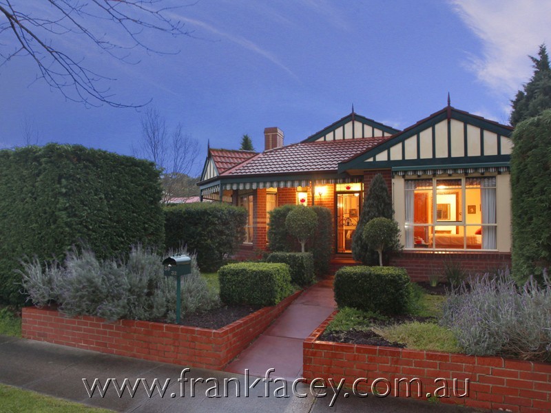 30-32 William Road, Berwick VIC 3806