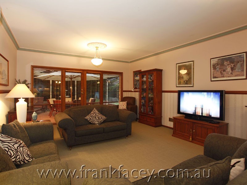 30-32 William Road, Berwick VIC 3806