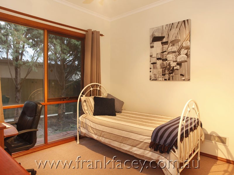 30-32 William Road, Berwick VIC 3806