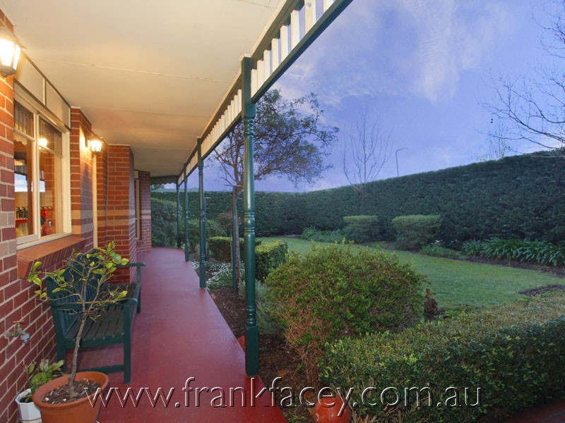 30-32 William Road, Berwick VIC 3806