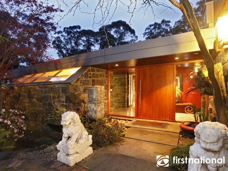 2 Beaumont Road, Berwick VIC 3806