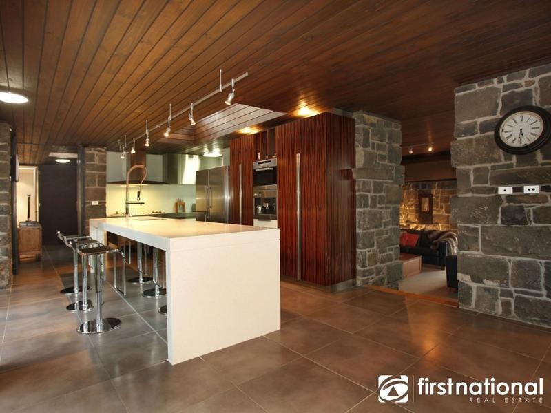 2 Beaumont Road, Berwick VIC 3806