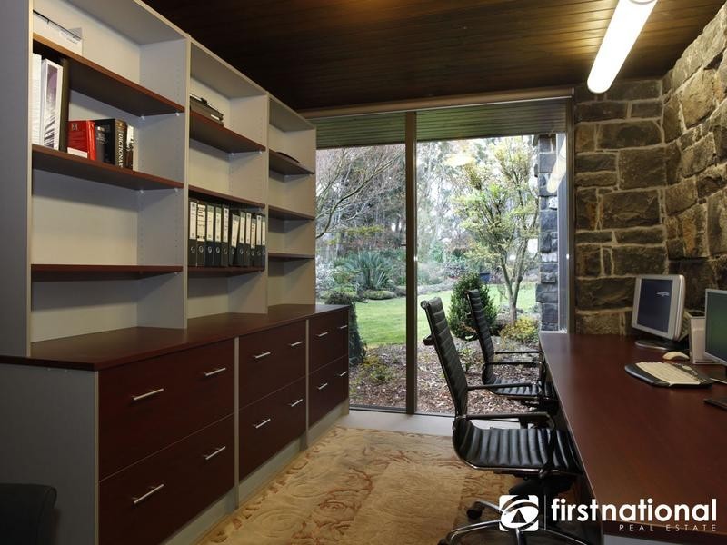 2 Beaumont Road, Berwick VIC 3806