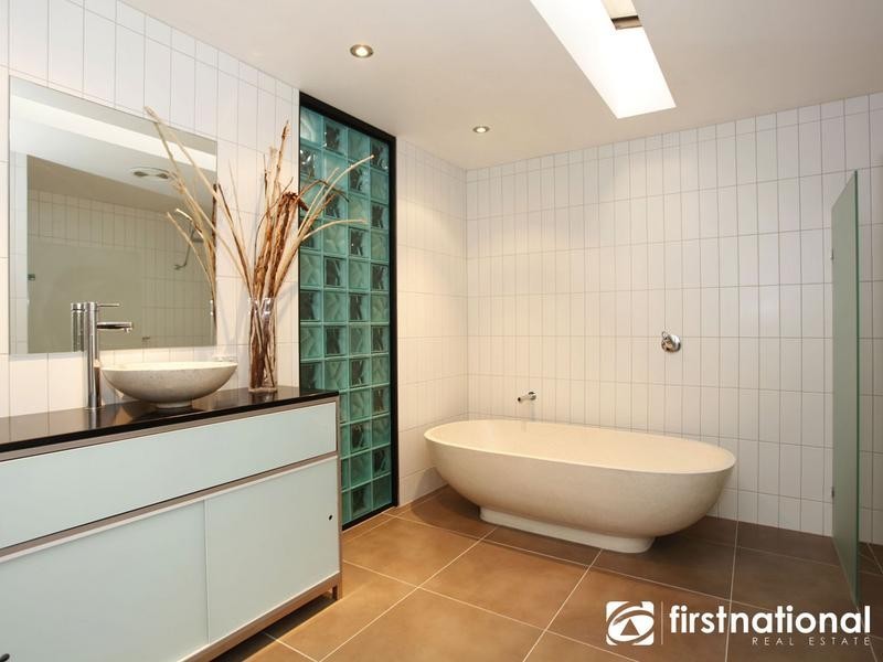 2 Beaumont Road, Berwick VIC 3806