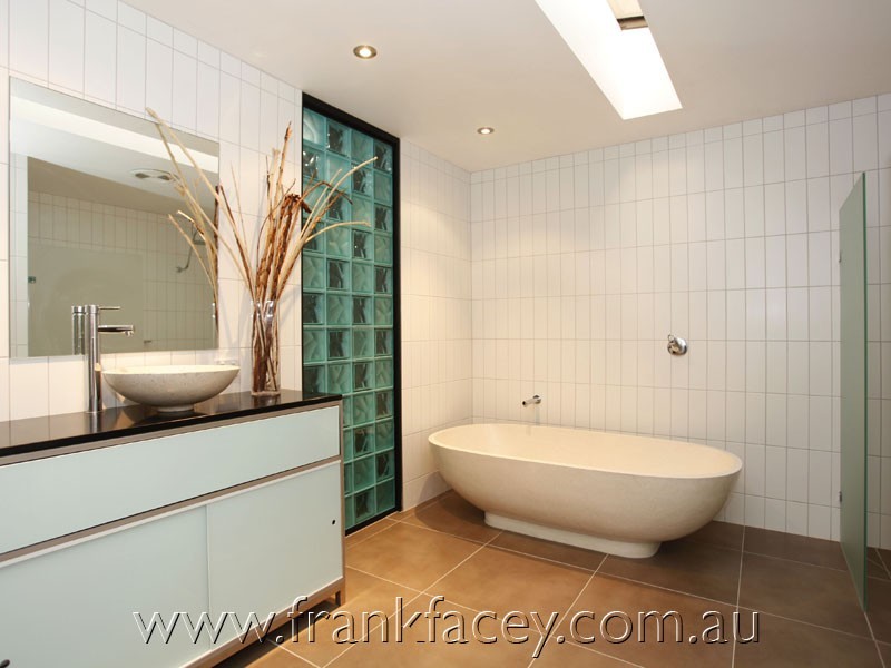 2 Beaumont Road, Berwick VIC 3806