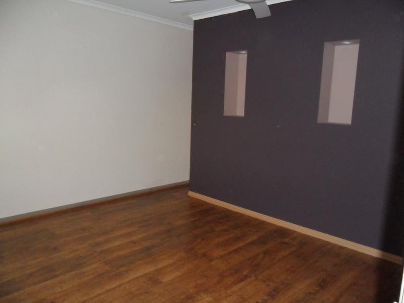 9 Harmon Close, Berwick VIC 3806