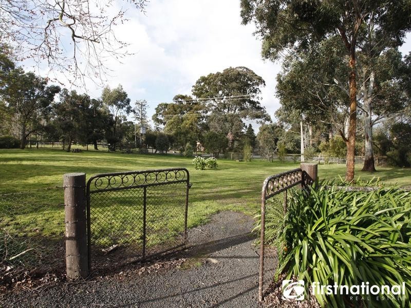 25 Beaumont Road, Berwick VIC 3806