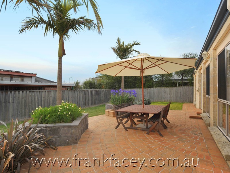 4 Old Trafford, Berwick VIC 3806