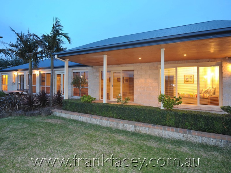 4 Old Trafford, Berwick VIC 3806