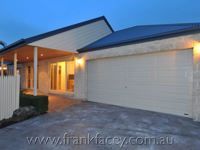 4 Old Trafford, Berwick VIC 3806