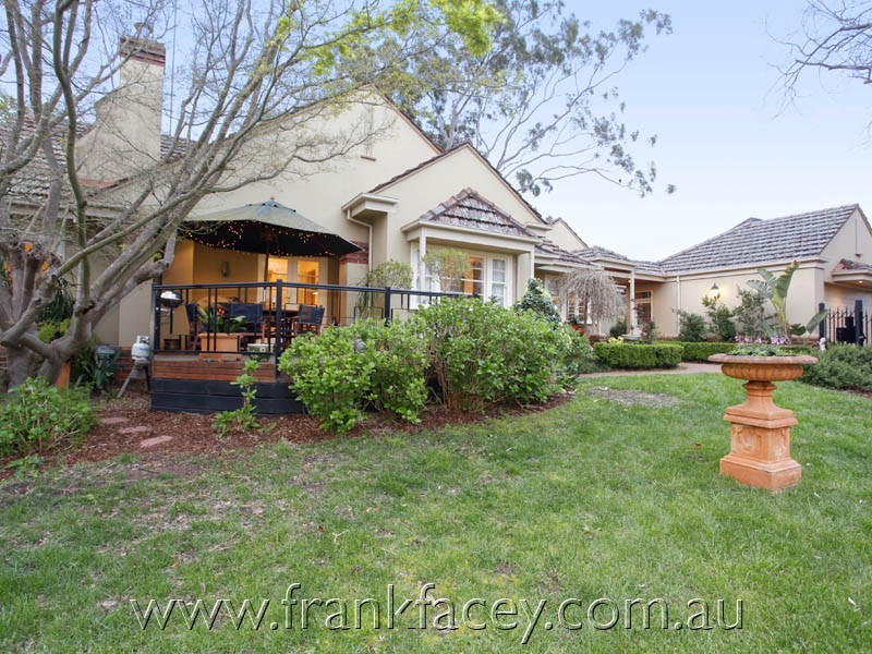 15 Brisbane Street, Berwick VIC 3806