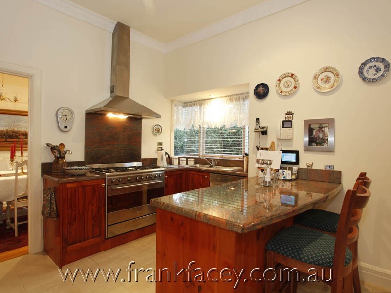 15 Brisbane Street, Berwick VIC 3806