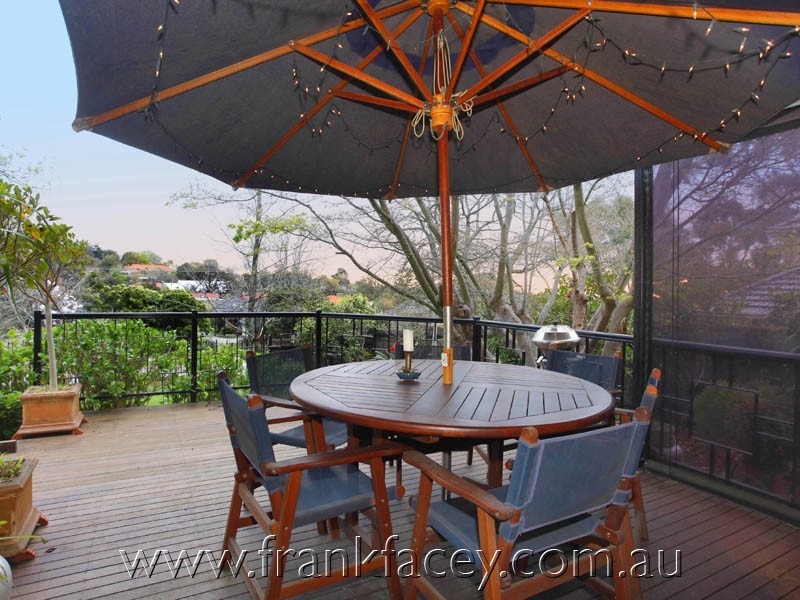 15 Brisbane Street, Berwick VIC 3806