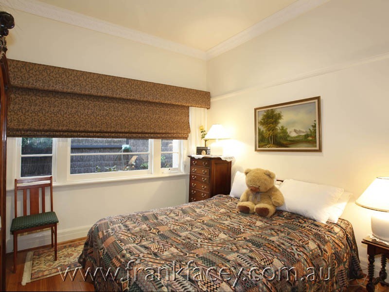 15 Brisbane Street, Berwick VIC 3806