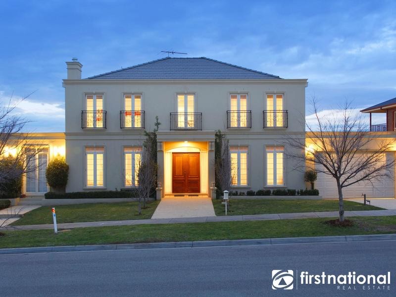 11 Yaldara Drive, Berwick VIC 3806