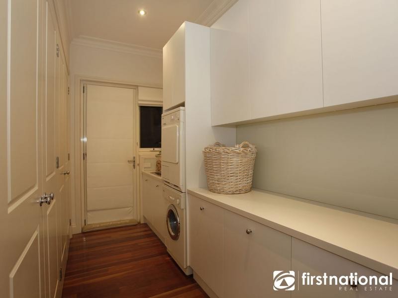 11 Yaldara Drive, Berwick VIC 3806