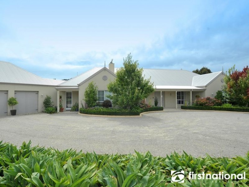 6 Pagebrook Road, Berwick VIC 3806