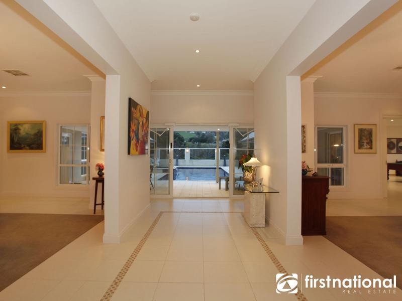 6 Pagebrook Road, Berwick VIC 3806