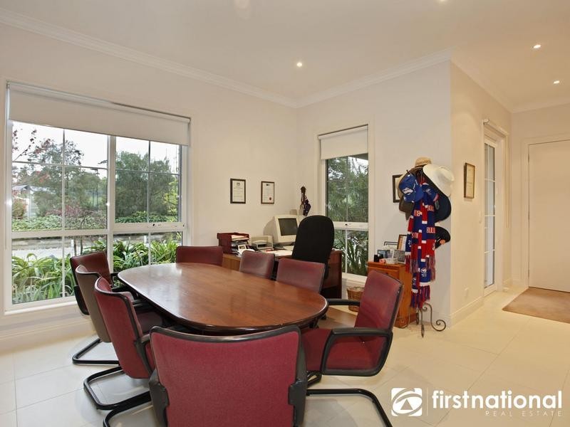 6 Pagebrook Road, Berwick VIC 3806