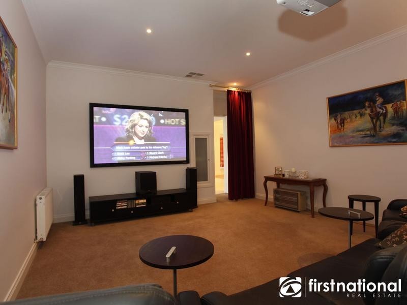 6 Pagebrook Road, Berwick VIC 3806