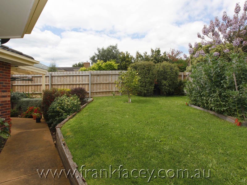 24 Lydia Mary Drive, Berwick VIC 3806