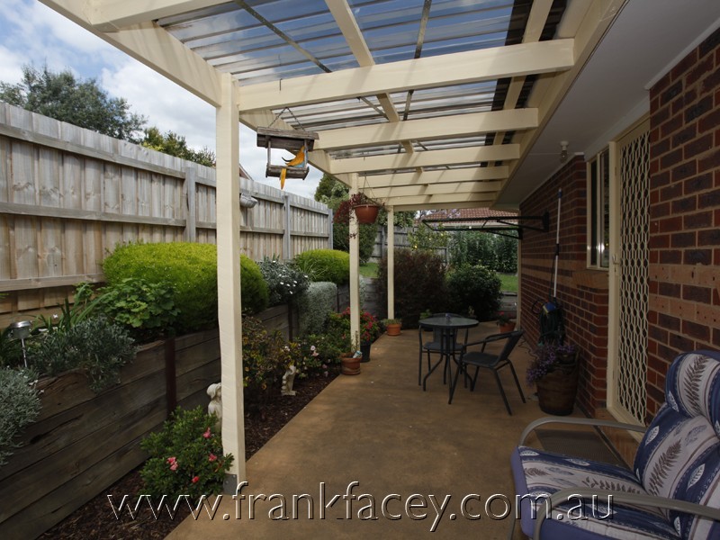 24 Lydia Mary Drive, Berwick VIC 3806