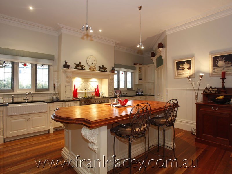 34 Salisbury Road, Beaconsfield Upper VIC 3808