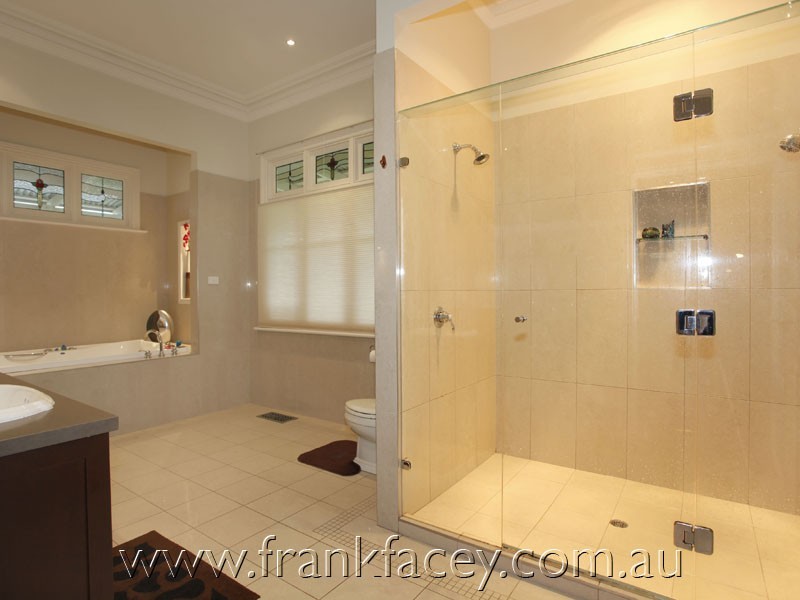 34 Salisbury Road, Beaconsfield Upper VIC 3808