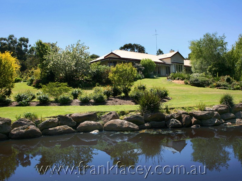 5 High Street, Guys Hill VIC 3807