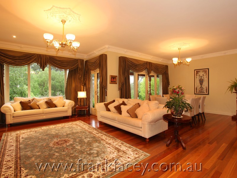 5 High Street, Guys Hill VIC 3807